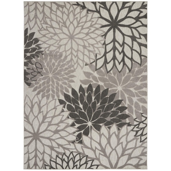 Homeroots 7 x 10 ft. Silver & Gray Indoor & Outdoor Area Rug 384706 - main
